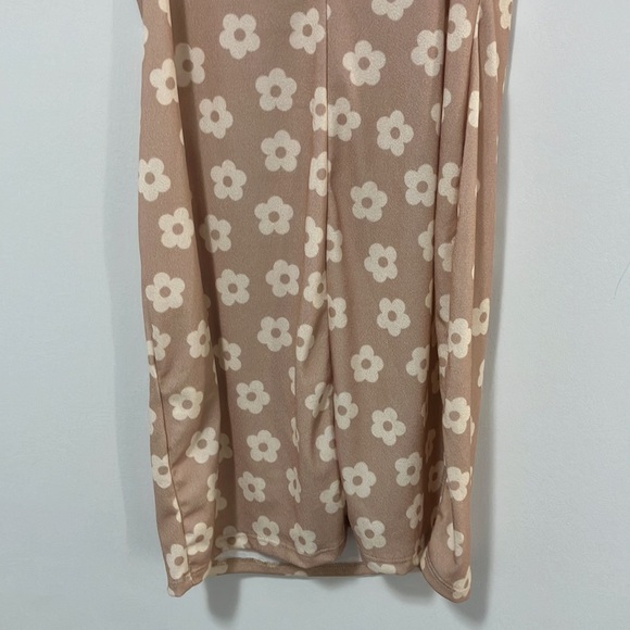 Tan Flower Dress-OS! - Picture 10 of 11